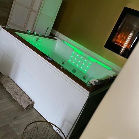 トゥールーズ Cocooning Bed&Spaヴィラ エクステリア 写真